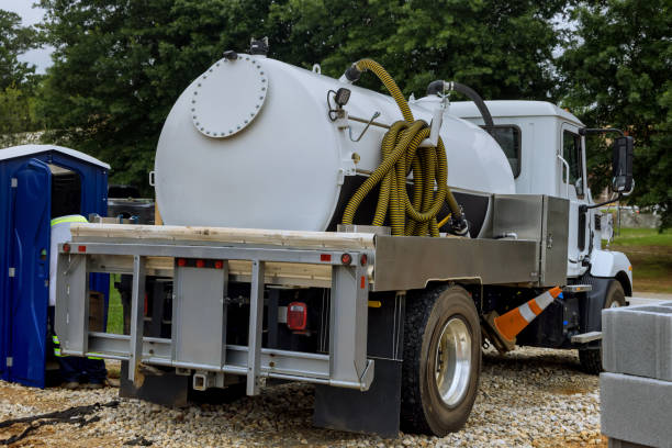 Best Portable toilet rental cost  in Randolph, WI